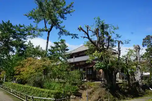 西大寺の本殿・本堂