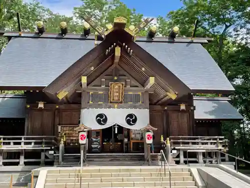 旭川神社の本殿