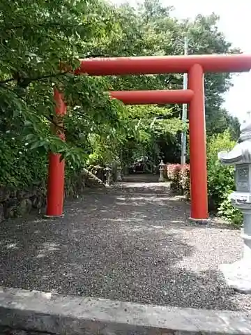 白和瀬神社の鳥居