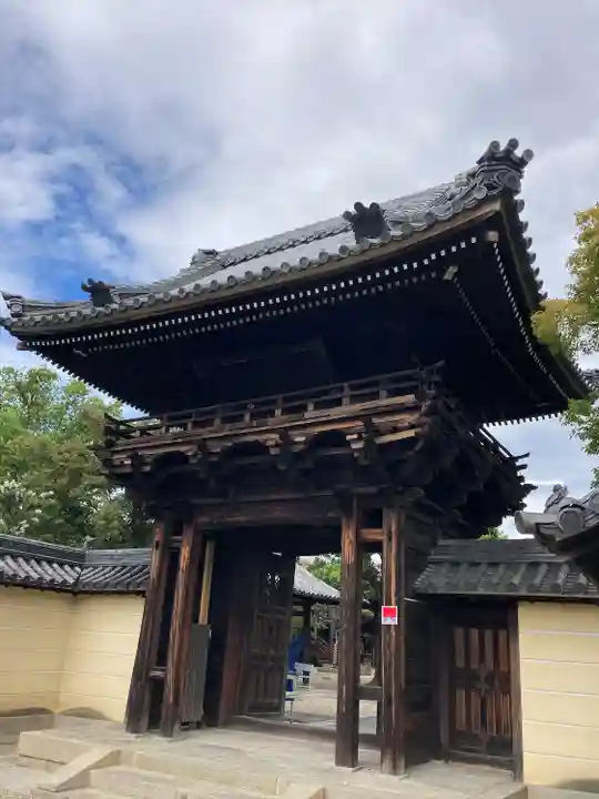 道明寺の山門・神門