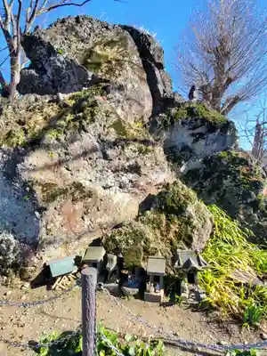 岩神稲荷神社の末社・摂社