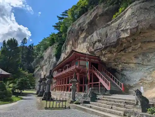 達谷窟毘沙門堂(岩手県)