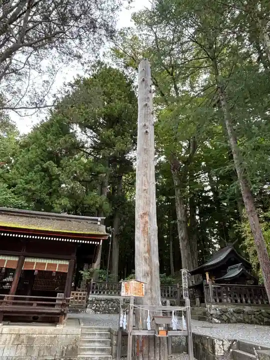 諏訪大社下社秋宮(長野県)