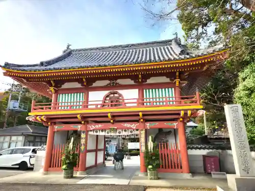 極楽寺の山門・神門
