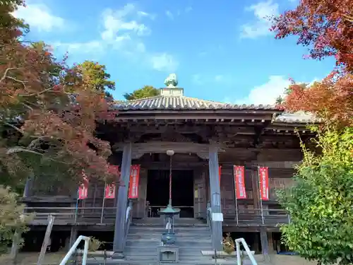 石峯寺の本殿・本堂