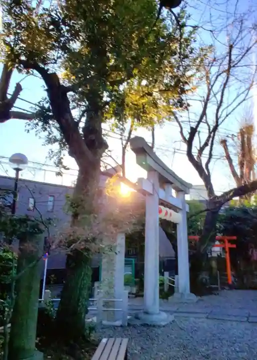 本郷氷川神社(東京都)