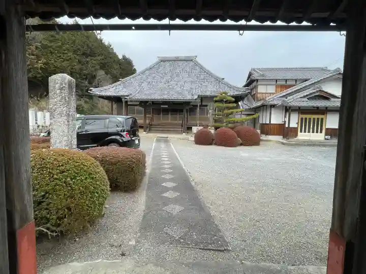 宝善寺の{uncategorized: "未分類", other: "その他", undefined: "問題あり", building: "その他建物", grave: "お墓", sacred_gate: "鳥居", guardian: "狛犬", statue: "像", buddha: "仏像", history: "歴史", nature: "自然", garden: "庭園", animal: "動物", pagoda: "塔", temizu: "手水舎", mountain_gate: "山門・神門", sanctuary: "本殿・本堂", subordinate: "末社・摂社", art: "芸術", scenery: "景色", jizo: "地蔵", ema: "絵馬", goshuin: "御朱印", omikuji: "おみくじ", items: "授与品その他", amulet: "お守り", goshuincho: "御朱印帳", eats: "食事", festival: "お祭り", votive_dance: "神楽", shichigosan: "七五三参", wedding: "結婚式", experience: "体験その他", initially: "初詣", around: "周辺", anti_infection: "感染症対策"}