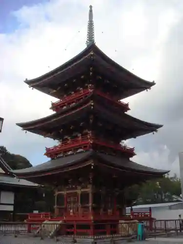 成田山新勝寺の塔