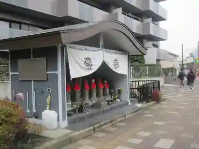 傍示堂石塔群(神奈川県)