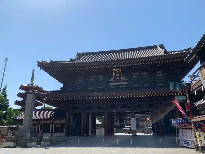 川崎大師(平間寺)の山門・神門