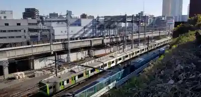 向陵稲荷神社の周辺