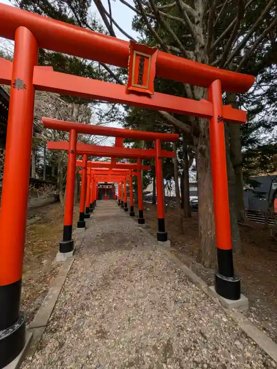 湯倉神社の{uncategorized: "未分類", other: "その他", undefined: "問題あり", building: "その他建物", grave: "お墓", sacred_gate: "鳥居", guardian: "狛犬", statue: "像", buddha: "仏像", history: "歴史", nature: "自然", garden: "庭園", animal: "動物", pagoda: "塔", temizu: "手水舎", mountain_gate: "山門・神門", sanctuary: "本殿・本堂", subordinate: "末社・摂社", art: "芸術", scenery: "景色", jizo: "地蔵", ema: "絵馬", goshuin: "御朱印", omikuji: "おみくじ", items: "授与品その他", amulet: "お守り", goshuincho: "御朱印帳", eats: "食事", festival: "お祭り", votive_dance: "神楽", shichigosan: "七五三参", wedding: "結婚式", experience: "体験その他", initially: "初詣", around: "周辺", anti_infection: "感染症対策"}