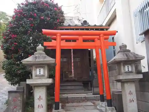 繁栄稲荷神社の鳥居