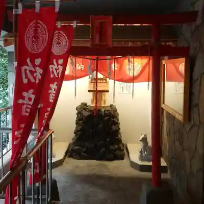 初音森神社の本殿・本堂