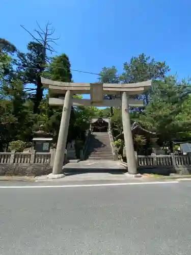 真止戸山神社の{uncategorized: "未分類", other: "その他", undefined: "問題あり", building: "その他建物", grave: "お墓", sacred_gate: "鳥居", guardian: "狛犬", statue: "像", buddha: "仏像", history: "歴史", nature: "自然", garden: "庭園", animal: "動物", pagoda: "塔", temizu: "手水舎", mountain_gate: "山門・神門", sanctuary: "本殿・本堂", subordinate: "末社・摂社", art: "芸術", scenery: "景色", jizo: "地蔵", ema: "絵馬", goshuin: "御朱印", omikuji: "おみくじ", items: "授与品その他", amulet: "お守り", goshuincho: "御朱印帳", eats: "食事", festival: "お祭り", votive_dance: "神楽", shichigosan: "七五三参", wedding: "結婚式", experience: "体験その他", initially: "初詣", around: "周辺", anti_infection: "感染症対策"}