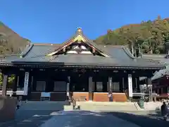 久遠寺の本殿