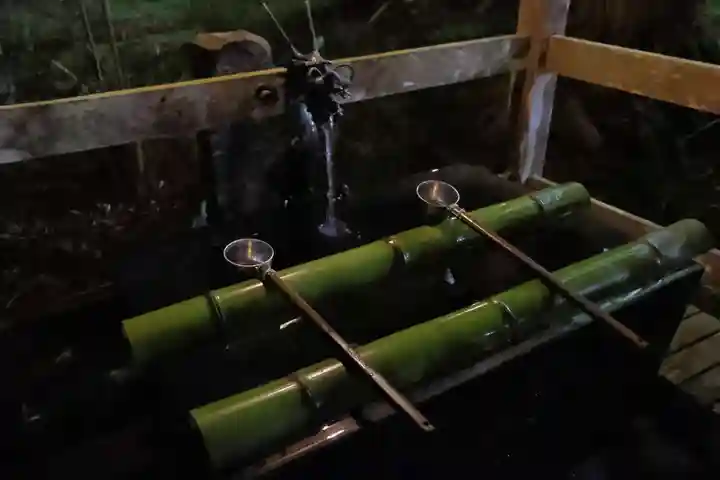 夏井諏訪神社の手水舎