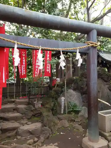 月見岡八幡神社の末社・摂社