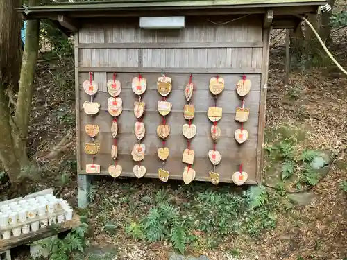 恋の水神社の絵馬