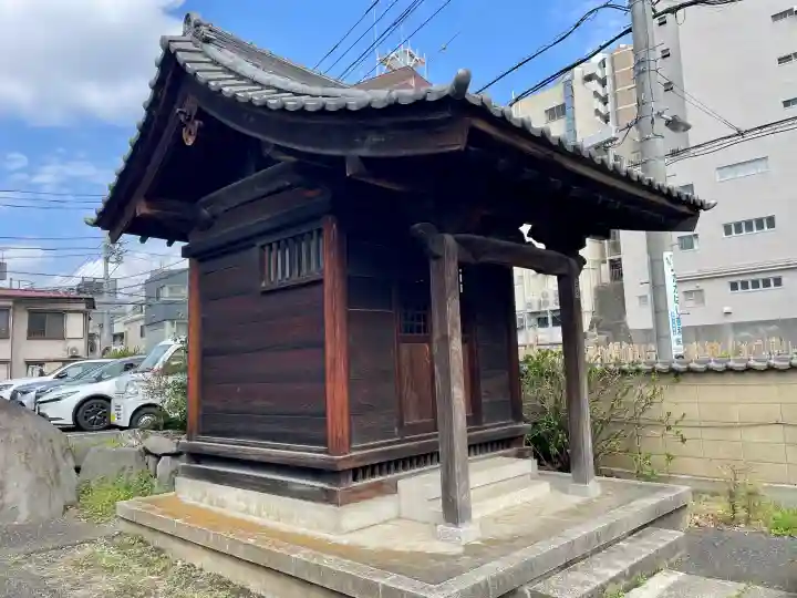 大雄山最乗寺東京別院の{uncategorized: "未分類", other: "その他", undefined: "問題あり", building: "その他建物", grave: "お墓", sacred_gate: "鳥居", guardian: "狛犬", statue: "像", buddha: "仏像", history: "歴史", nature: "自然", garden: "庭園", animal: "動物", pagoda: "塔", temizu: "手水舎", mountain_gate: "山門・神門", sanctuary: "本殿・本堂", subordinate: "末社・摂社", art: "芸術", scenery: "景色", jizo: "地蔵", ema: "絵馬", goshuin: "御朱印", omikuji: "おみくじ", items: "授与品その他", amulet: "お守り", goshuincho: "御朱印帳", eats: "食事", festival: "お祭り", votive_dance: "神楽", shichigosan: "七五三参", wedding: "結婚式", experience: "体験その他", initially: "初詣", around: "周辺", anti_infection: "感染症対策"}