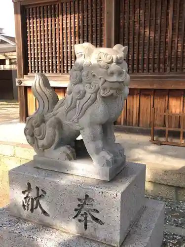 舞子六神社／まいこむの宮の狛犬