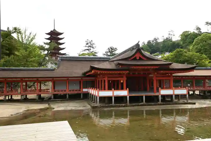 厳島神社(広島県)