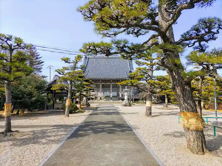 空臨寺の本殿・本堂