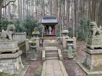 湯谷神社の{uncategorized: "未分類", other: "その他", undefined: "問題あり", building: "その他建物", grave: "お墓", sacred_gate: "鳥居", guardian: "狛犬", statue: "像", buddha: "仏像", history: "歴史", nature: "自然", garden: "庭園", animal: "動物", pagoda: "塔", temizu: "手水舎", mountain_gate: "山門・神門", sanctuary: "本殿・本堂", subordinate: "末社・摂社", art: "芸術", scenery: "景色", jizo: "地蔵", ema: "絵馬", goshuin: "御朱印", omikuji: "おみくじ", items: "授与品その他", amulet: "お守り", goshuincho: "御朱印帳", eats: "食事", festival: "お祭り", votive_dance: "神楽", shichigosan: "七五三参", wedding: "結婚式", experience: "体験その他", initially: "初詣", around: "周辺", anti_infection: "感染症対策"}
