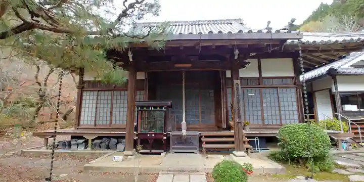 神藏寺の本殿・本堂