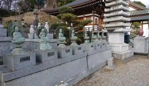 寺岡山元三大師のお墓