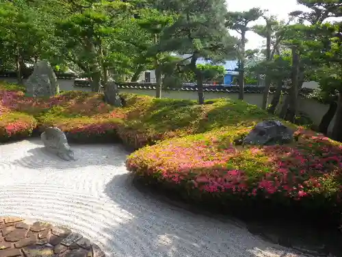 光明寺の庭園