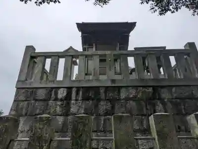 北野神社（北天神社）の{uncategorized: "未分類", other: "その他", undefined: "問題あり", building: "その他建物", grave: "お墓", sacred_gate: "鳥居", guardian: "狛犬", statue: "像", buddha: "仏像", history: "歴史", nature: "自然", garden: "庭園", animal: "動物", pagoda: "塔", temizu: "手水舎", mountain_gate: "山門・神門", sanctuary: "本殿・本堂", subordinate: "末社・摂社", art: "芸術", scenery: "景色", jizo: "地蔵", ema: "絵馬", goshuin: "御朱印", omikuji: "おみくじ", items: "授与品その他", amulet: "お守り", goshuincho: "御朱印帳", eats: "食事", festival: "お祭り", votive_dance: "神楽", shichigosan: "七五三参", wedding: "結婚式", experience: "体験その他", initially: "初詣", around: "周辺", anti_infection: "感染症対策"}