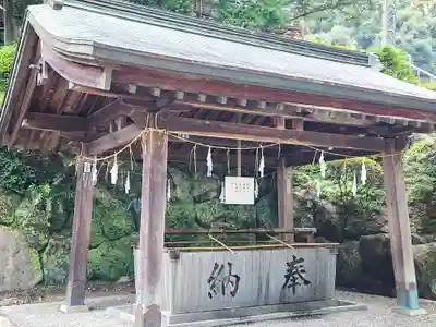 和霊神社の手水舎