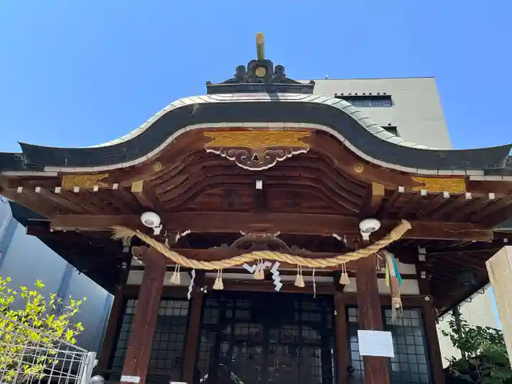 鵲森宮の本殿・本堂