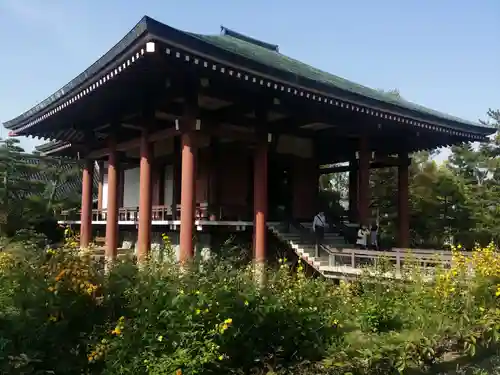 中宮寺の本殿・本堂