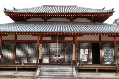 西大寺の本殿・本堂