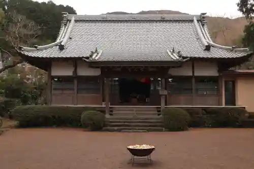 長光寺の本殿・本堂