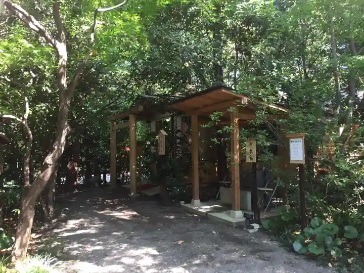 冠稲荷神社の末社・摂社