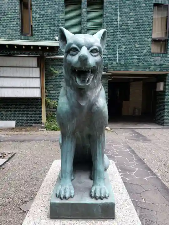 宮益御嶽神社の狛犬