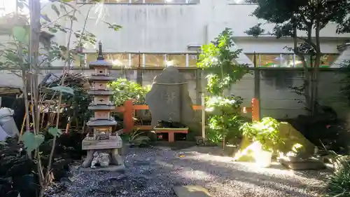 敷島神社の末社