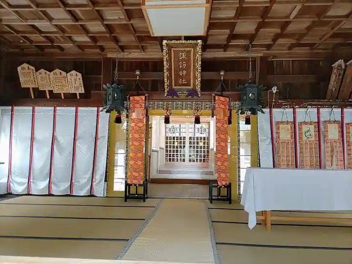 諏訪神社の本殿・本堂