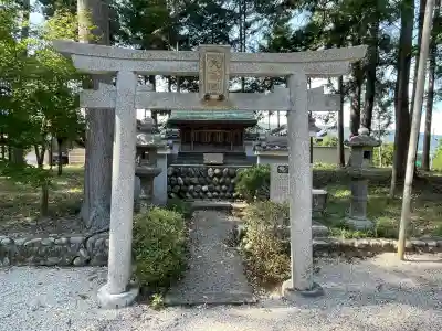 春日神社の{uncategorized: "未分類", other: "その他", undefined: "問題あり", building: "その他建物", grave: "お墓", sacred_gate: "鳥居", guardian: "狛犬", statue: "像", buddha: "仏像", history: "歴史", nature: "自然", garden: "庭園", animal: "動物", pagoda: "塔", temizu: "手水舎", mountain_gate: "山門・神門", sanctuary: "本殿・本堂", subordinate: "末社・摂社", art: "芸術", scenery: "景色", jizo: "地蔵", ema: "絵馬", goshuin: "御朱印", omikuji: "おみくじ", items: "授与品その他", amulet: "お守り", goshuincho: "御朱印帳", eats: "食事", festival: "お祭り", votive_dance: "神楽", shichigosan: "七五三参", wedding: "結婚式", experience: "体験その他", initially: "初詣", around: "周辺", anti_infection: "感染症対策"}