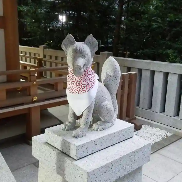 福徳神社(芽吹稲荷)の狛犬