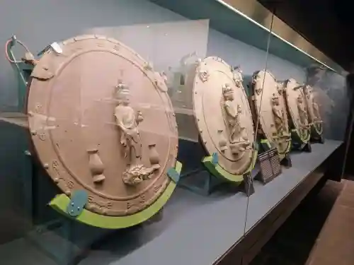 長谷寺の{uncategorized: "未分類", other: "その他", undefined: "問題あり", building: "その他建物", grave: "お墓", sacred_gate: "鳥居", guardian: "狛犬", statue: "像", buddha: "仏像", history: "歴史", nature: "自然", garden: "庭園", animal: "動物", pagoda: "塔", temizu: "手水舎", mountain_gate: "山門・神門", sanctuary: "本殿・本堂", subordinate: "末社・摂社", art: "芸術", scenery: "景色", jizo: "地蔵", ema: "絵馬", goshuin: "御朱印", omikuji: "おみくじ", items: "授与品その他", amulet: "お守り", goshuincho: "御朱印帳", eats: "食事", festival: "お祭り", votive_dance: "神楽", shichigosan: "七五三参", wedding: "結婚式", experience: "体験その他", initially: "初詣", around: "周辺", anti_infection: "感染症対策"}