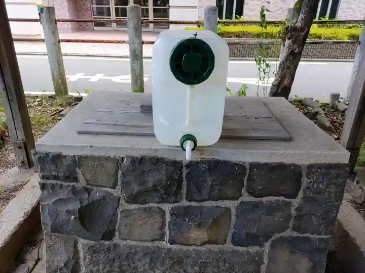 八劔社の手水舎