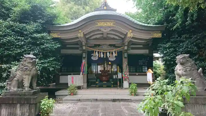 大鳥神社の本殿・本堂