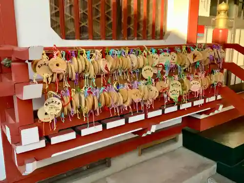 仙台大神宮の{uncategorized: "未分類", other: "その他", undefined: "問題あり", building: "その他建物", grave: "お墓", sacred_gate: "鳥居", guardian: "狛犬", statue: "像", buddha: "仏像", history: "歴史", nature: "自然", garden: "庭園", animal: "動物", pagoda: "塔", temizu: "手水舎", mountain_gate: "山門・神門", sanctuary: "本殿・本堂", subordinate: "末社・摂社", art: "芸術", scenery: "景色", jizo: "地蔵", ema: "絵馬", goshuin: "御朱印", omikuji: "おみくじ", items: "授与品その他", amulet: "お守り", goshuincho: "御朱印帳", eats: "食事", festival: "お祭り", votive_dance: "神楽", shichigosan: "七五三参", wedding: "結婚式", experience: "体験その他", initially: "初詣", around: "周辺", anti_infection: "感染症対策"}