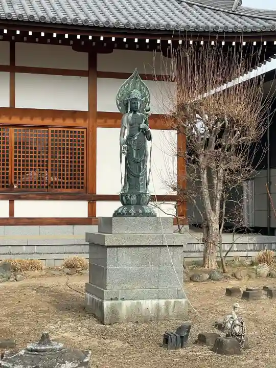 遍照院の{uncategorized: "未分類", other: "その他", undefined: "問題あり", building: "その他建物", grave: "お墓", sacred_gate: "鳥居", guardian: "狛犬", statue: "像", buddha: "仏像", history: "歴史", nature: "自然", garden: "庭園", animal: "動物", pagoda: "塔", temizu: "手水舎", mountain_gate: "山門・神門", sanctuary: "本殿・本堂", subordinate: "末社・摂社", art: "芸術", scenery: "景色", jizo: "地蔵", ema: "絵馬", goshuin: "御朱印", omikuji: "おみくじ", items: "授与品その他", amulet: "お守り", goshuincho: "御朱印帳", eats: "食事", festival: "お祭り", votive_dance: "神楽", shichigosan: "七五三参", wedding: "結婚式", experience: "体験その他", initially: "初詣", around: "周辺", anti_infection: "感染症対策"}