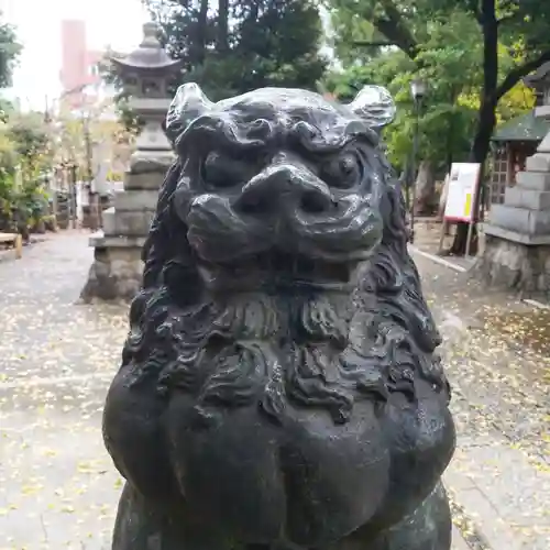 鳩森八幡神社の狛犬