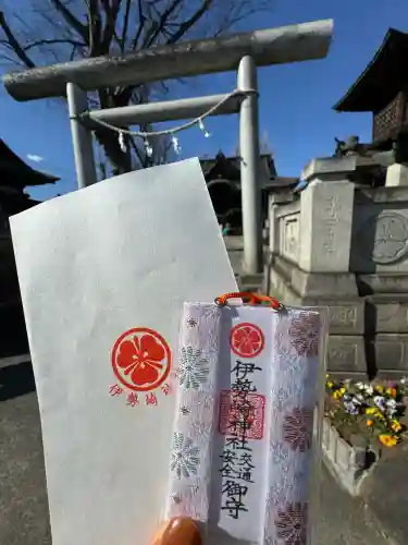 伊勢崎神社の{uncategorized: "未分類", other: "その他", undefined: "問題あり", building: "その他建物", grave: "お墓", sacred_gate: "鳥居", guardian: "狛犬", statue: "像", buddha: "仏像", history: "歴史", nature: "自然", garden: "庭園", animal: "動物", pagoda: "塔", temizu: "手水舎", mountain_gate: "山門・神門", sanctuary: "本殿・本堂", subordinate: "末社・摂社", art: "芸術", scenery: "景色", jizo: "地蔵", ema: "絵馬", goshuin: "御朱印", omikuji: "おみくじ", items: "授与品その他", amulet: "お守り", goshuincho: "御朱印帳", eats: "食事", festival: "お祭り", votive_dance: "神楽", shichigosan: "七五三参", wedding: "結婚式", experience: "体験その他", initially: "初詣", around: "周辺", anti_infection: "感染症対策"}
